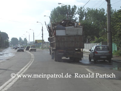 Lkw, Buzau, Fumosito, Rumänien, romania, roumania, Nissan, nissan, Patrol, patrol, Safari, safari, Patrol GR, patrol gr, Safari GR, safari gr, GR, gr, KR, kr, Patrol GQ, patrol gq, Safari GQ, safari gq, GQ, gq, Y60, y60, JRY60, jry60, JRLY60, jrly60, VRGY60, vrgy60, ARGY60, argy60, TD42, td42, 4.2-Liter, 4.2 Litre, 4.2 litre, 4,2-Liter, Sechszylinder, Inlinesix, inlinesix, high roof, Hochdach, Jeep, jeep, Wrangler, wrangler, TJ, tj, Yamaha, Kodiak, yamaha, kodiak, 4x4, 4WD, 4wd, four wheel drive, AWD, awd, Offroad, offroad, Off Road, OFF ROAD, off road, offroader, Allradler, Allradantrieb, Geländeuntersetzung, Reduktion, low gears, Differenzialsperre, Differentialsperre, locker, Gelaendewagen, Geländewagen, Reisen, reisen, travel, Expedition, expedition, Tour, tour, Tuning, tuning, tune, Zubehör, equipment